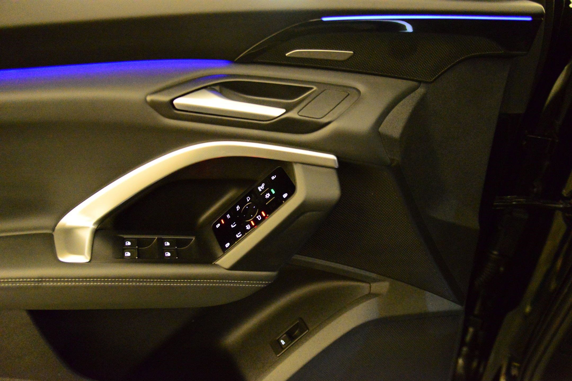 Certified 2025 Audi Q5 Premium Plus w/ Premium Plus image 9