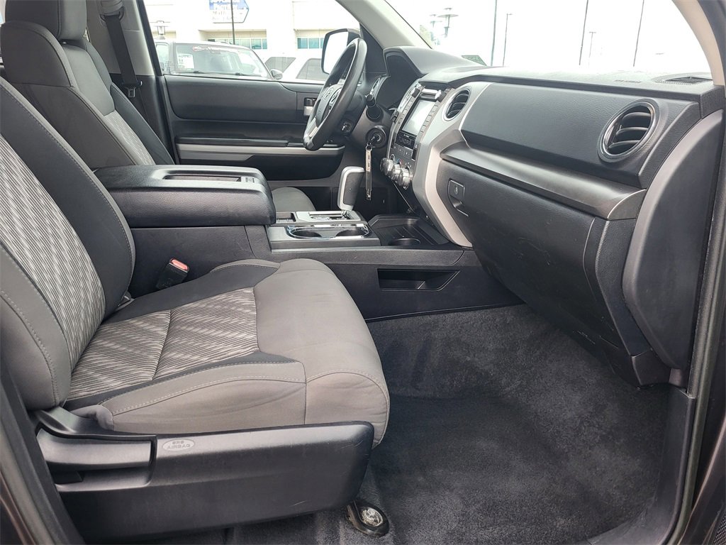 Used 2018 Toyota Tundra SR5 w/ SR5 Upgrade Package image 20