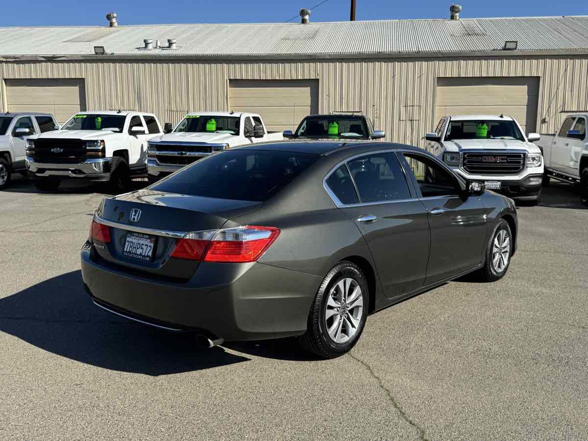 Used 2013 Honda Accord LX image 9