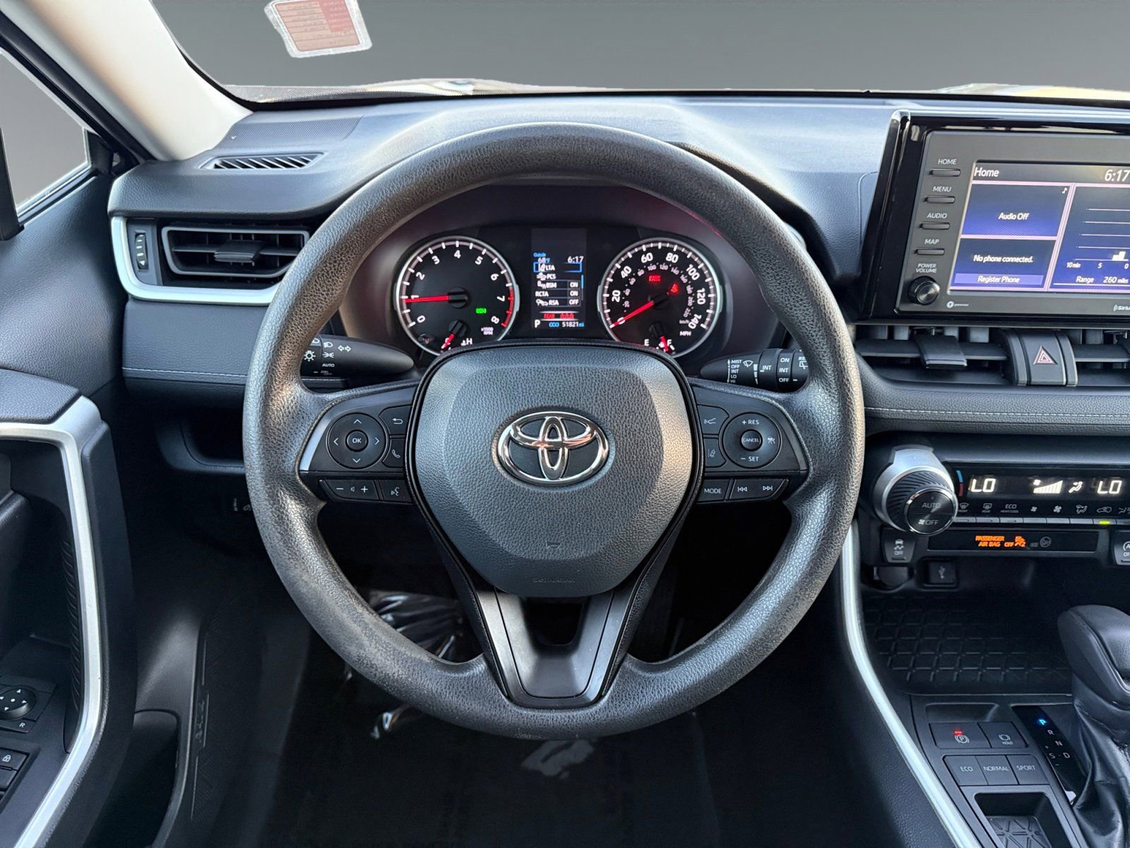 Used 2022 Toyota RAV4 XLE image 17