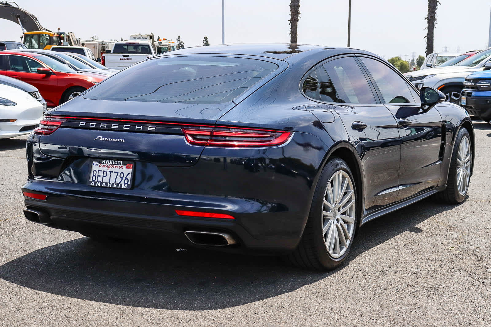 Used 2017 Porsche Panamera 4 AWD/4WD image 7