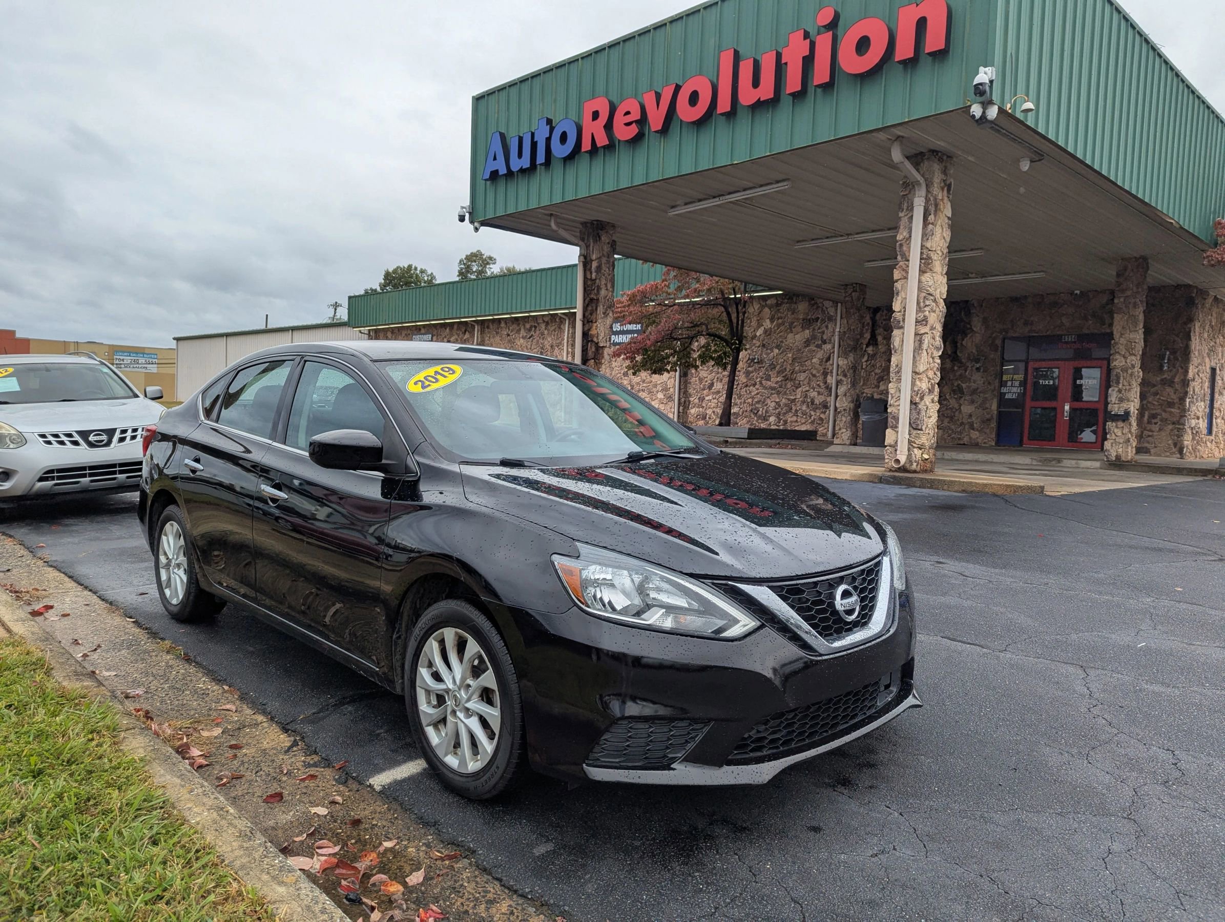 Used 2019 Nissan Sentra SV image 1