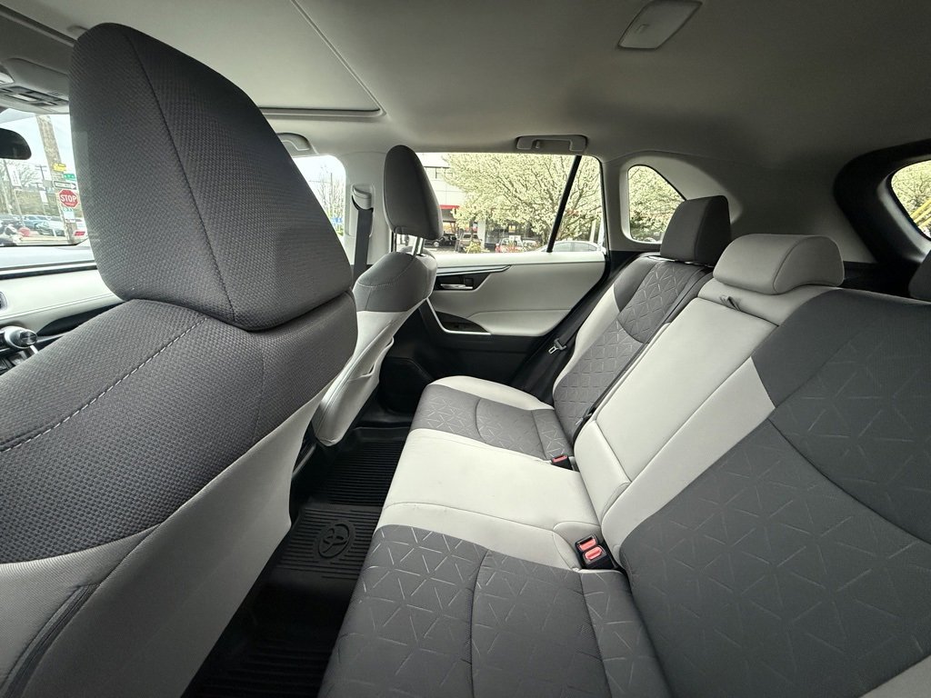 Used 2025 Toyota RAV4 XLE w/ Convenience Package image 13