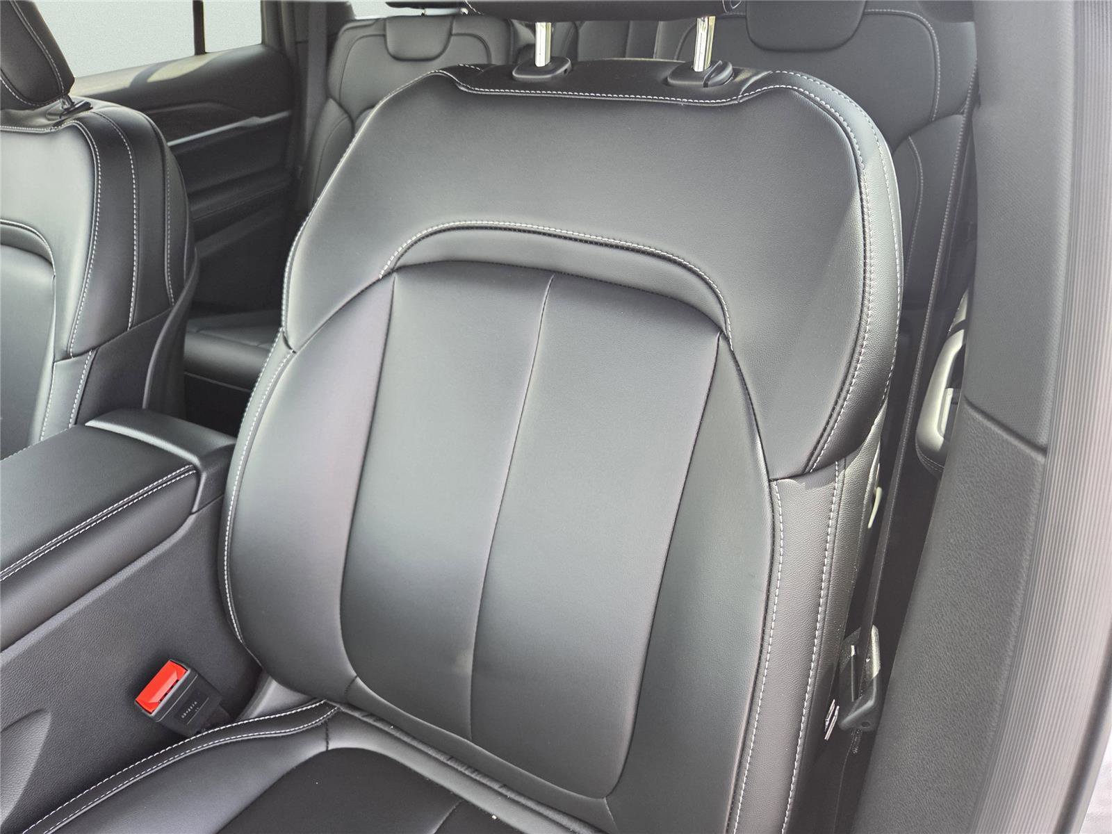 New 2026 Jeep Grand Cherokee L Limited image 22