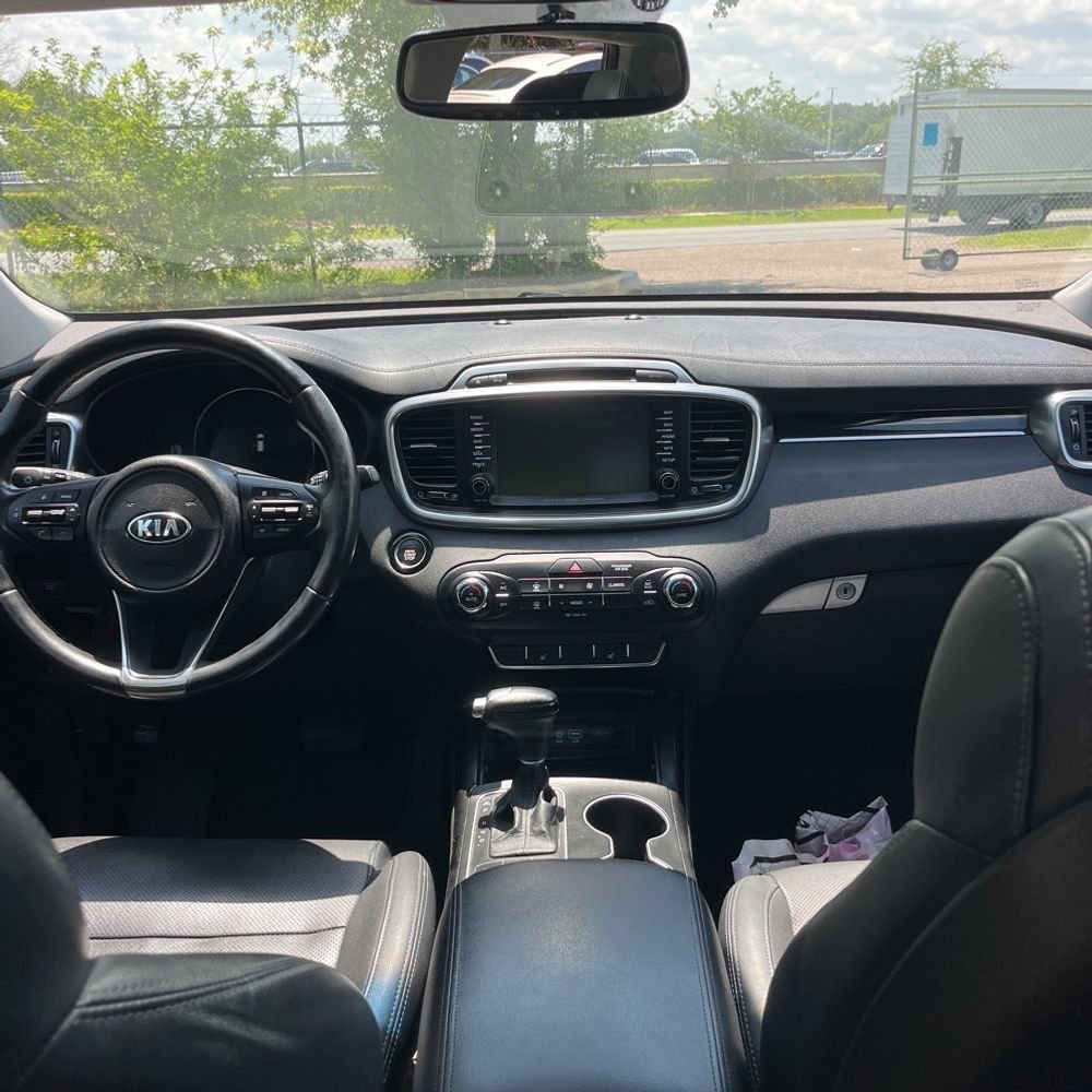 Used 2017 Kia Sorento SX FWD image 7