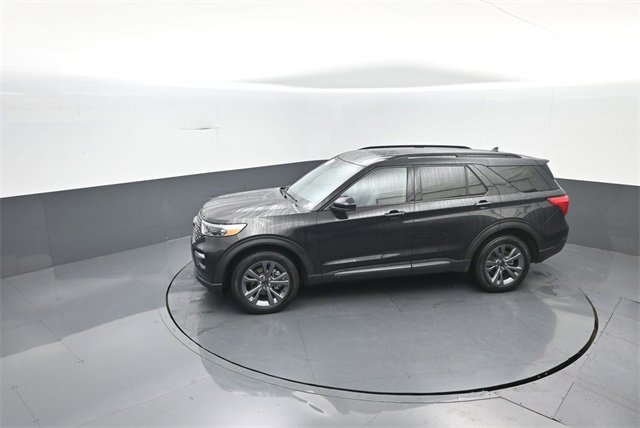 Certified 2023 Ford Explorer XLT w/ Equipment Group 202A image 22