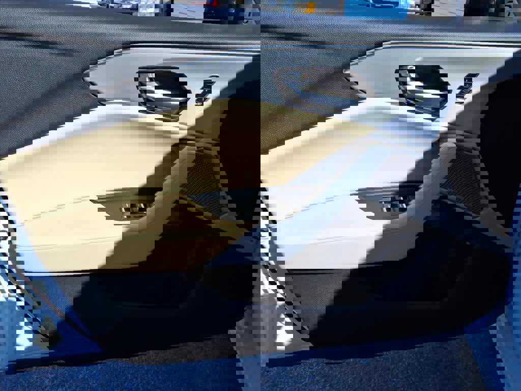 Certified 2025 Acura TLX w/ Technology Package image 11