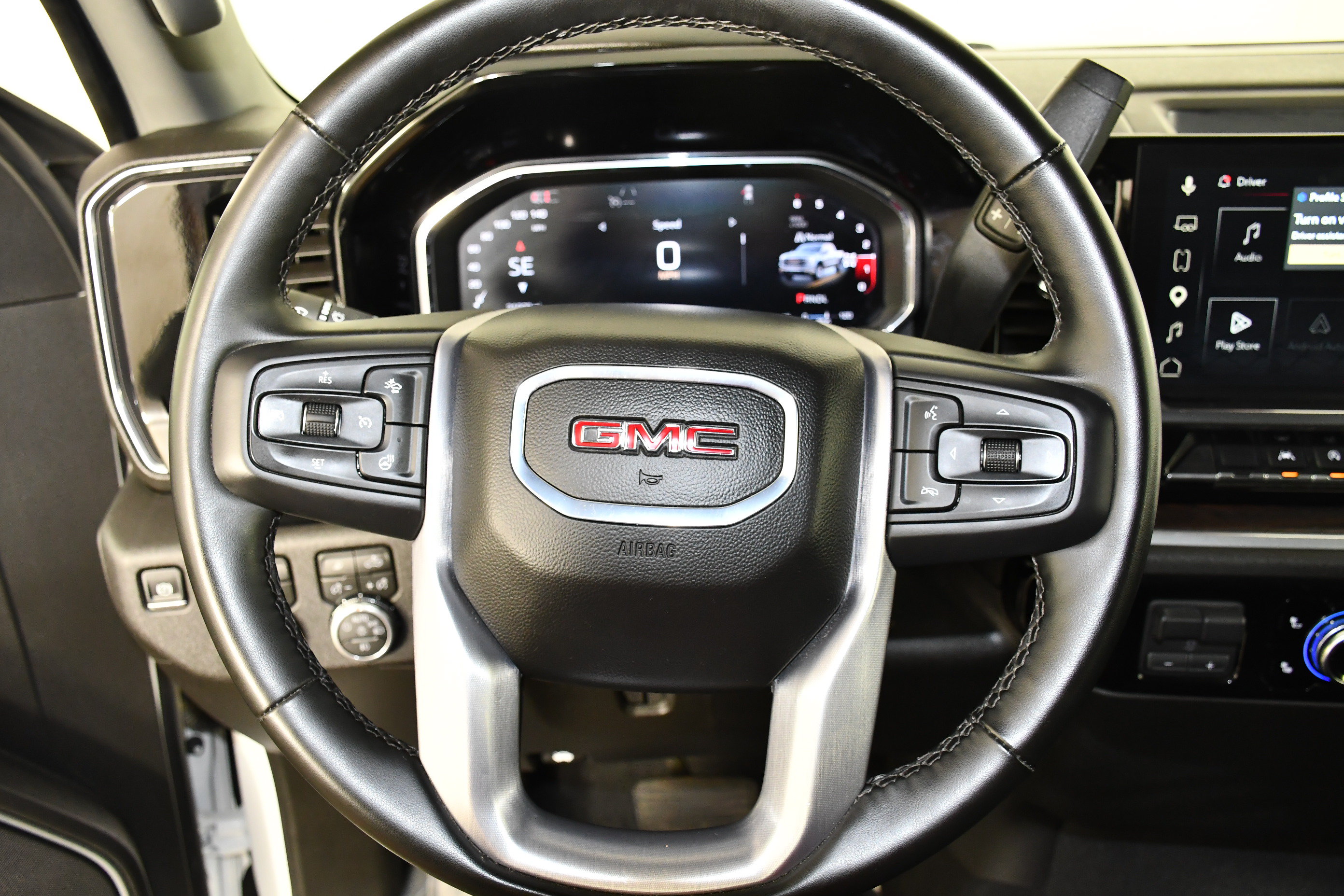 Used 2026 GMC Sierra 1500 SLT AWD/4WD image 13