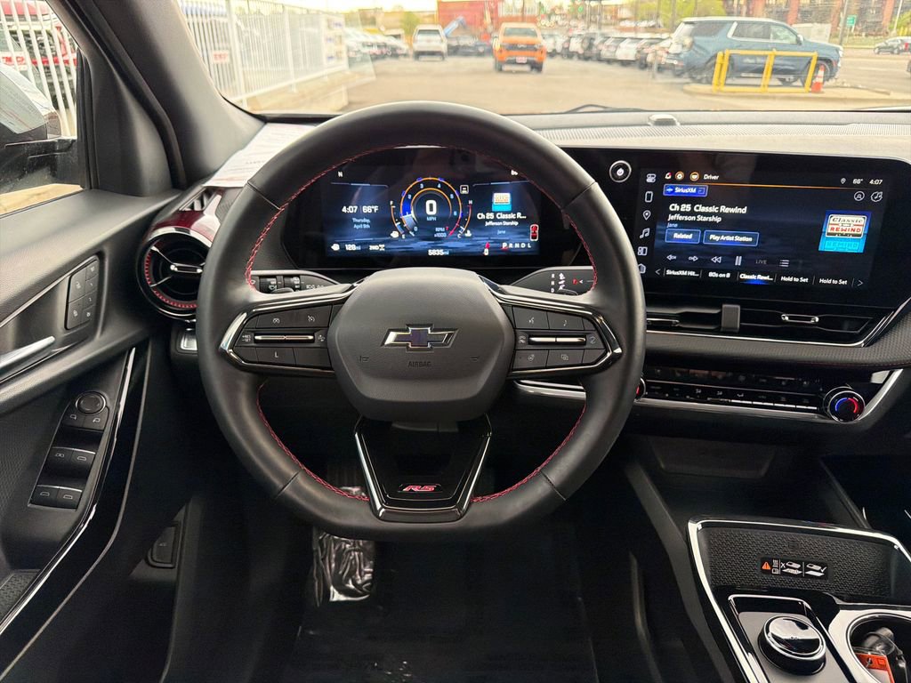 Used 2025 Chevrolet Equinox RS w/ Safety and Technology Package image 13