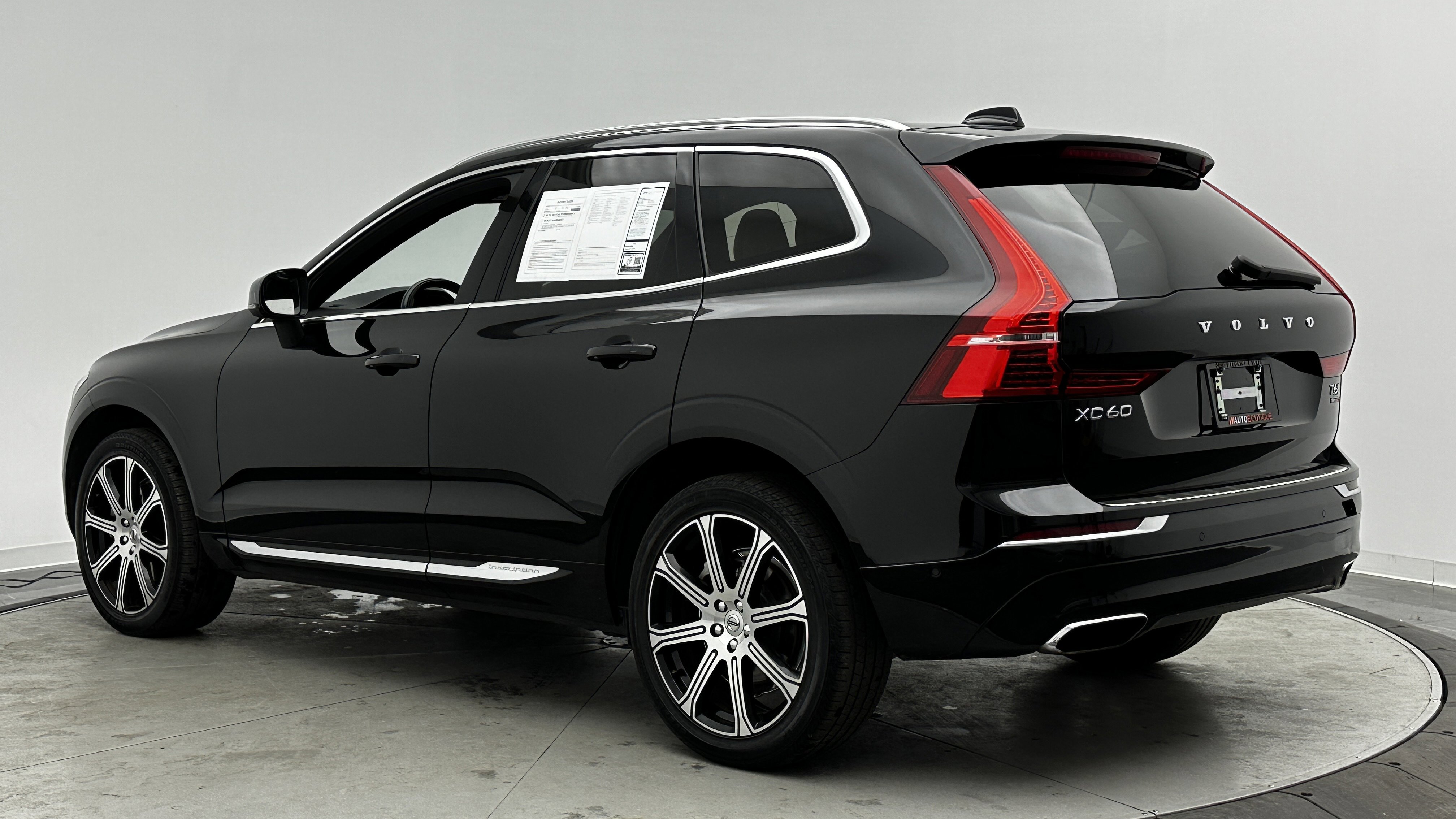 Used 2019 Volvo XC60 T6 Inscription w/ Protection Package Premier image 7