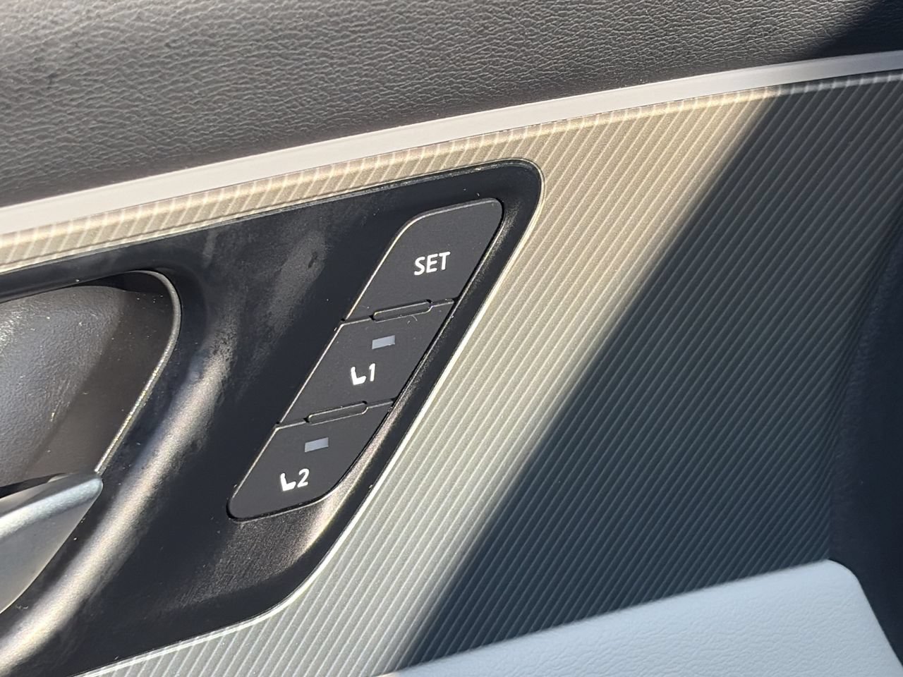 Certified 2025 Nissan Murano SL AWD/4WD image 25
