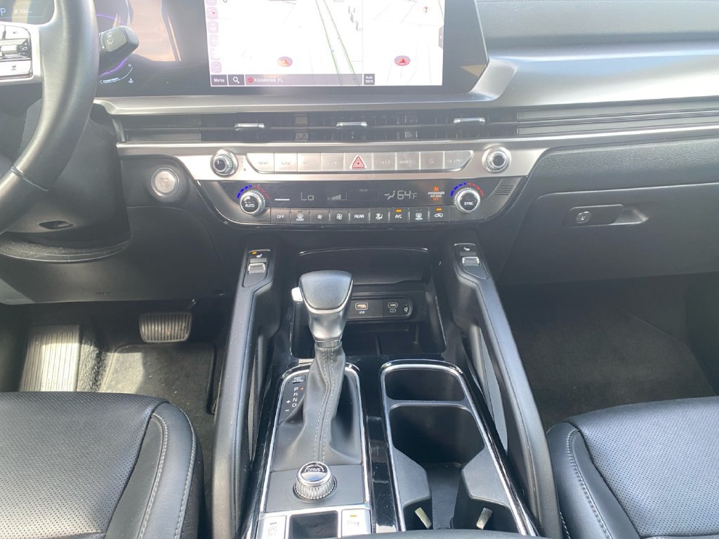 Used 2025 Kia Telluride S FWD image 11