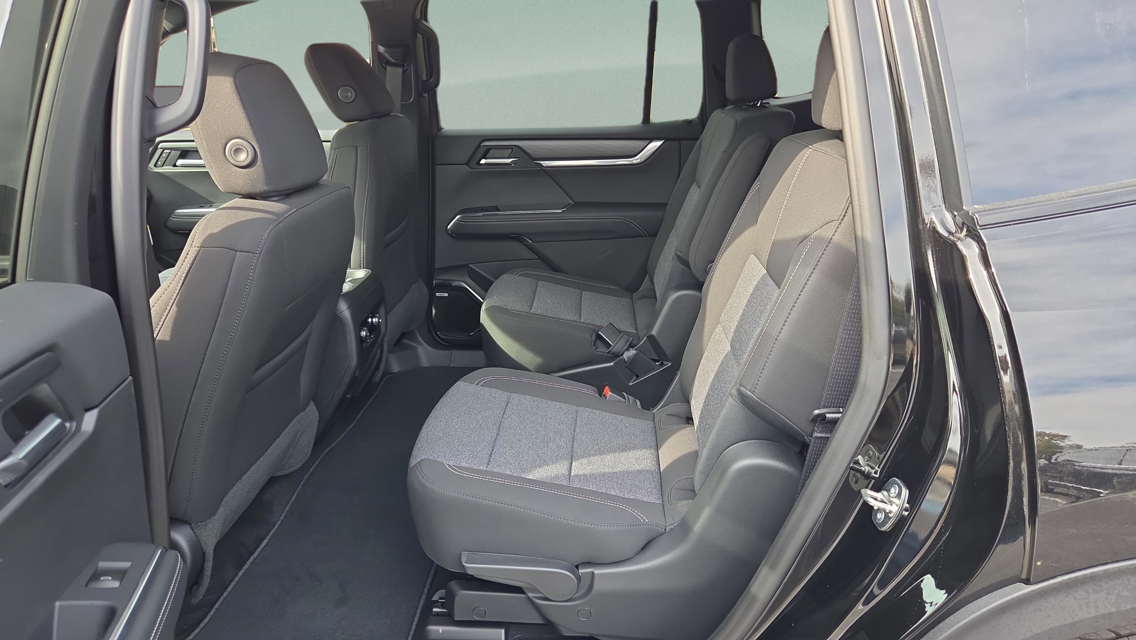 New 2026 GMC Acadia Elevation w/ Black Edition FWD image 12