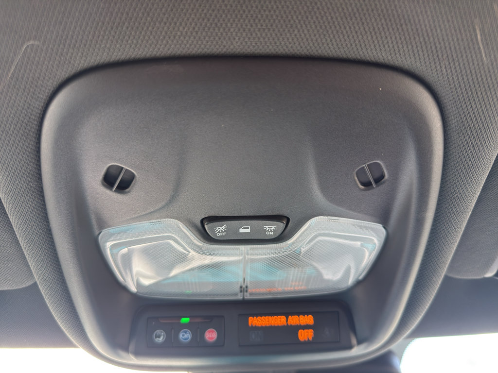 Used 2021 Chevrolet TrailBlazer RS w/ Convenience Package FWD image 24