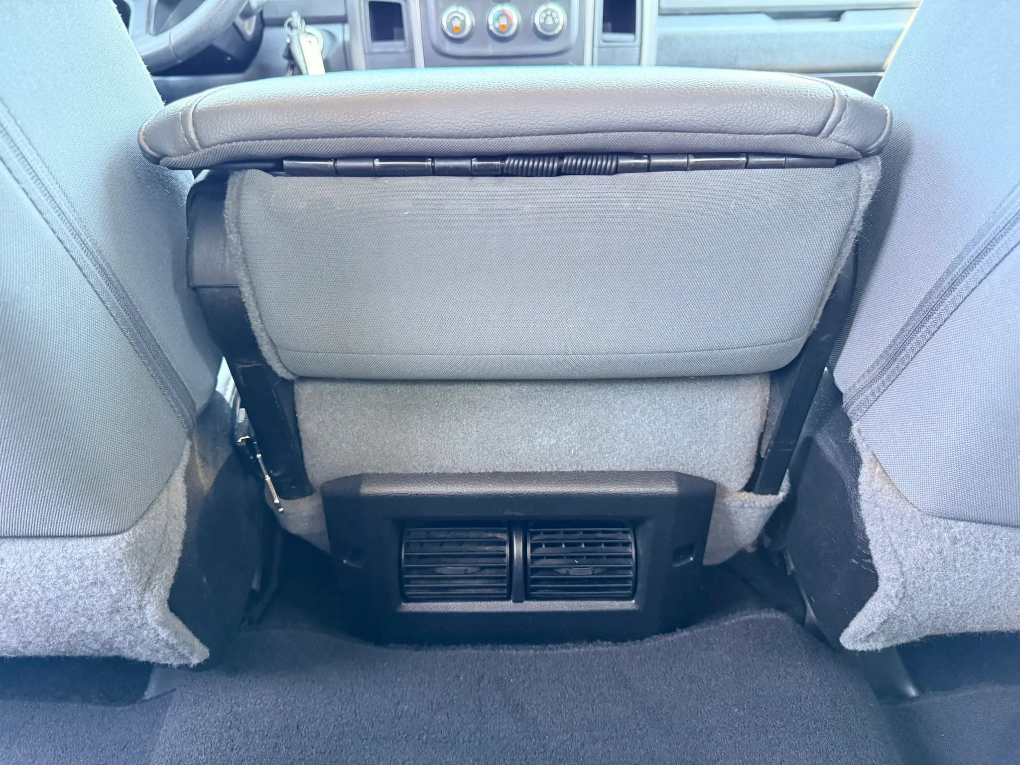 Used 2015 RAM 2500 Tradesman w/ Chrome Appearance Group AWD/4WD image 29