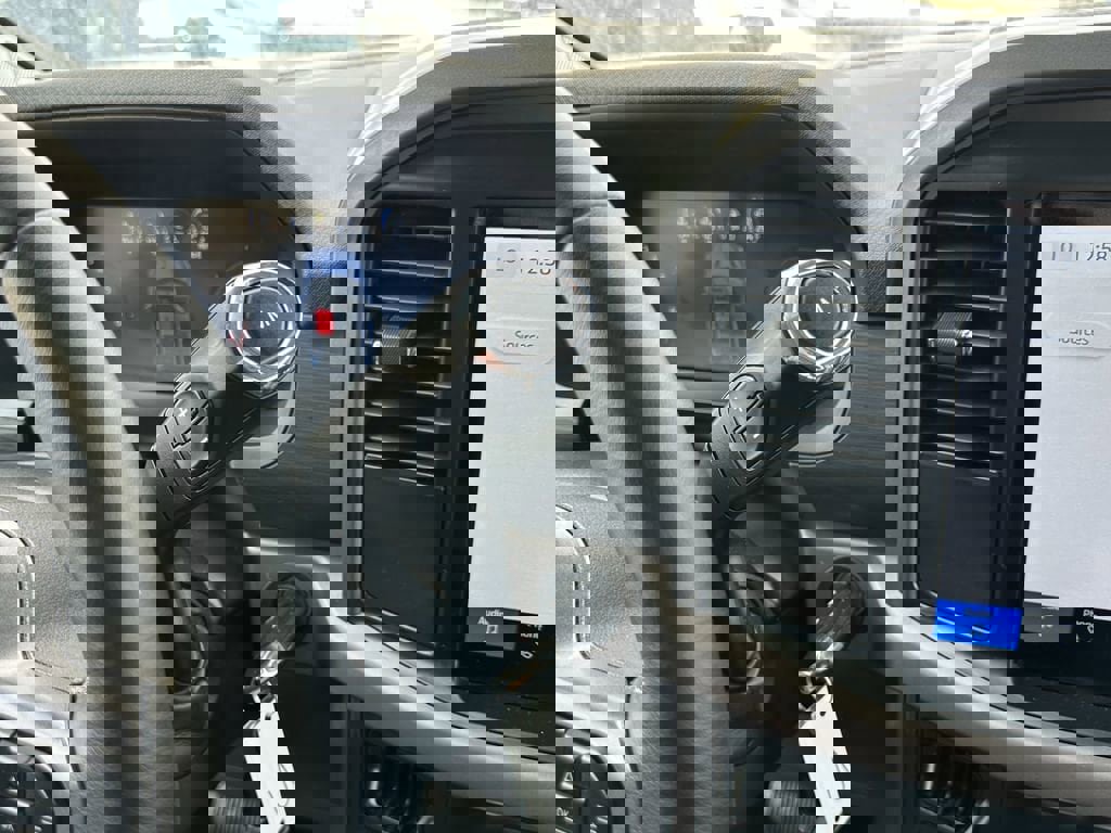 Used 2025 Ford F150 XLT w/ Equipment Group 301A Standard image 26