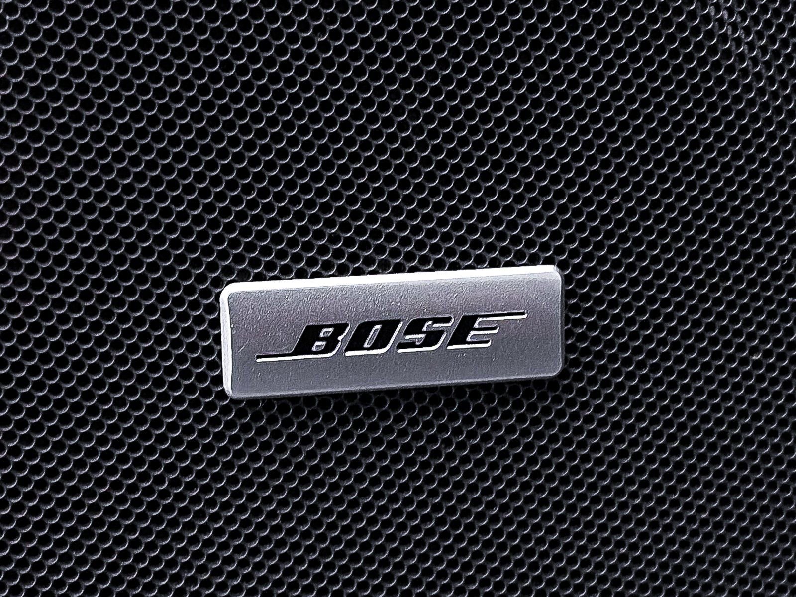 Used 2023 GMC Yukon AT4 w/ AT4 Premium Plus Package image 4