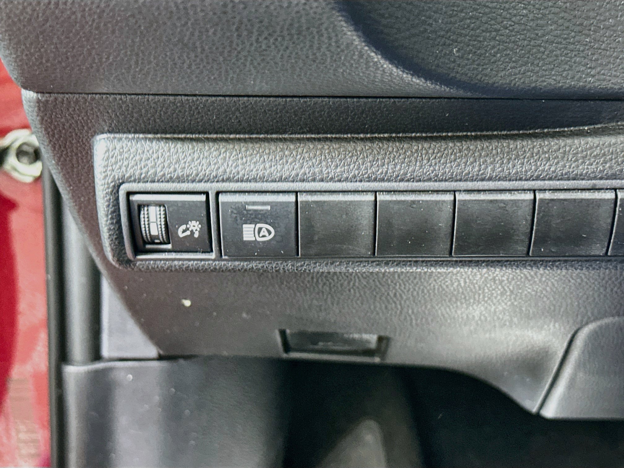 Used 2025 Toyota Corolla LE FWD image 16