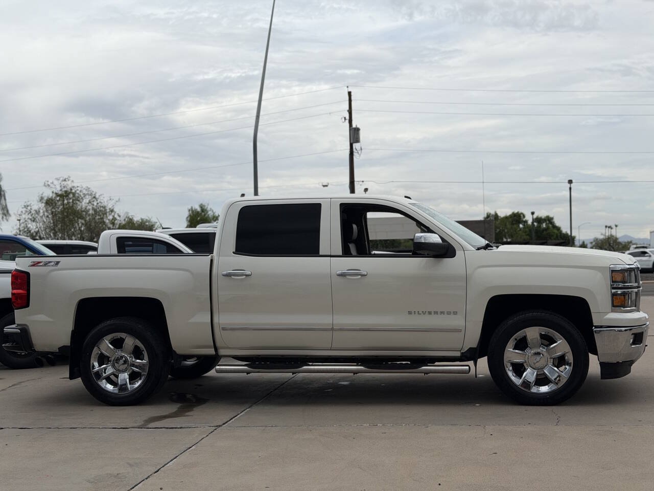 Used 2014 Chevrolet Silverado 1500 LTZ Z71 w/ LTZ Plus Package AWD/4WD image 5