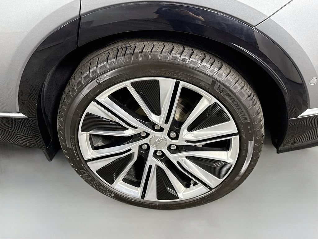 Used 2024 Cadillac Lyriq Luxury AWD/4WD image 37