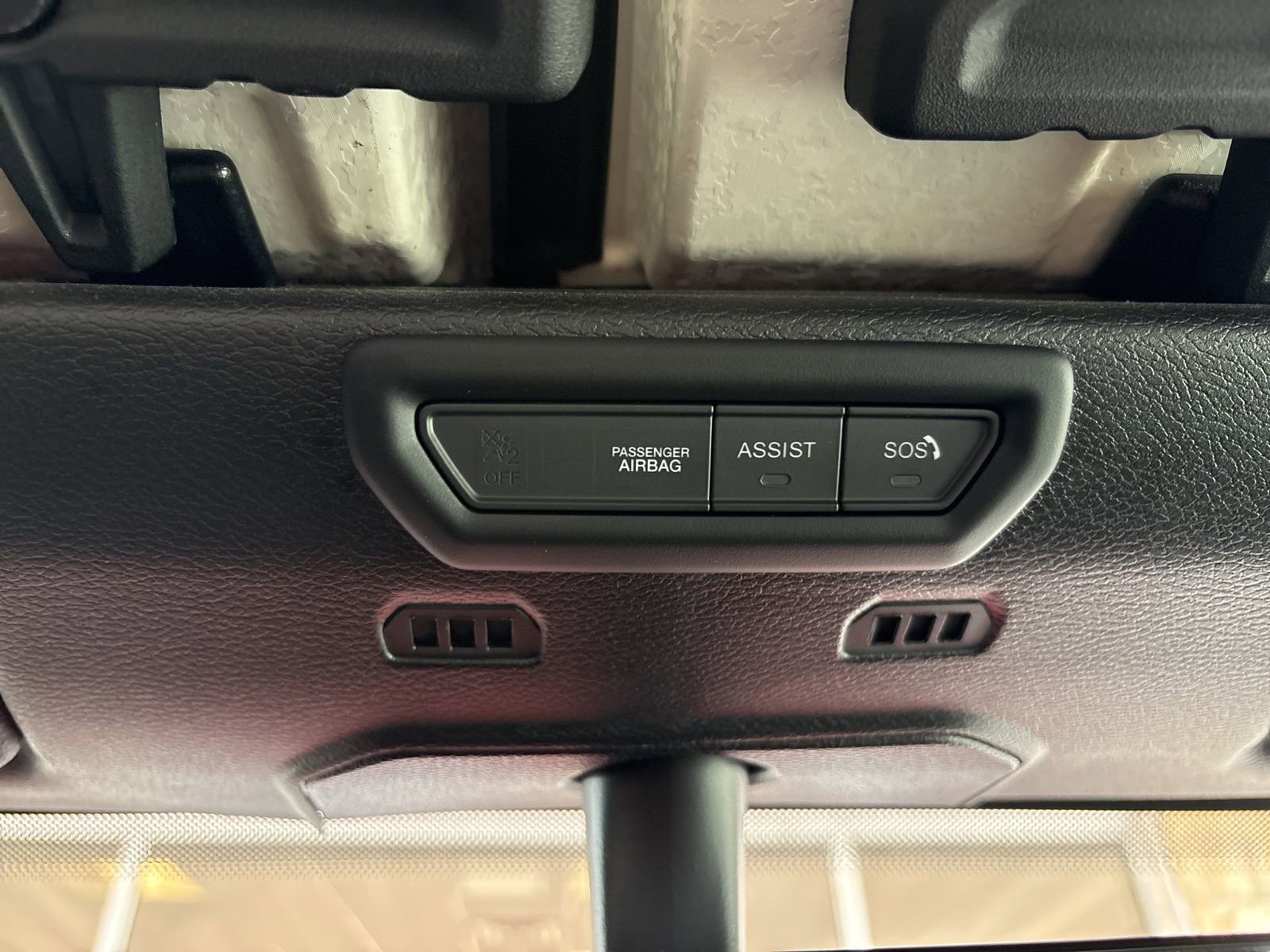 Used 2020 Jeep Gladiator Overland w/ Popular Equipment Package image 19