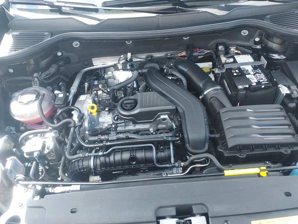 Used 2025 Volkswagen Taos S FWD image 29