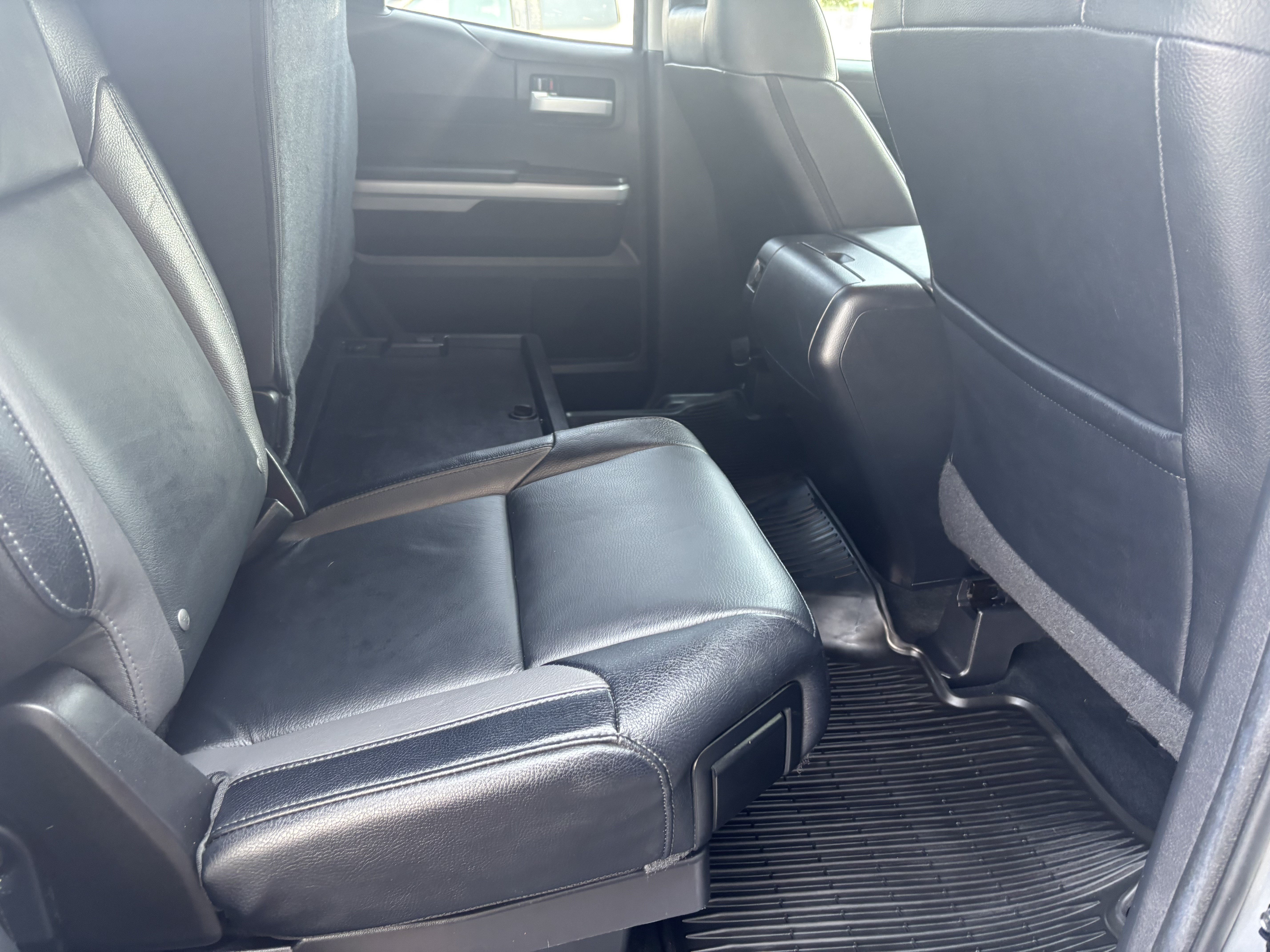 Used 2020 Toyota Tundra Limited w/ Limited Premium Package AWD/4WD image 27