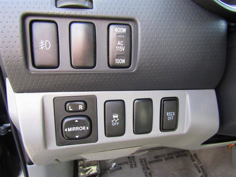 Used 2011 Toyota Tacoma 4x4 Access Cab V6 w/ TRD Sport Pkg image 13