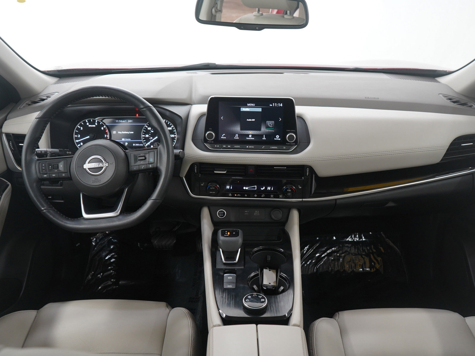 Used 2023 Nissan Rogue SL image 16