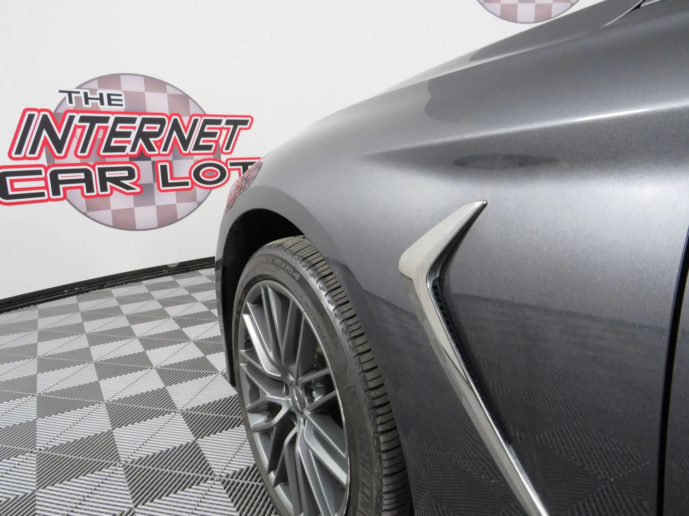 Used 2019 Genesis G70 2.0T Advanced image 26