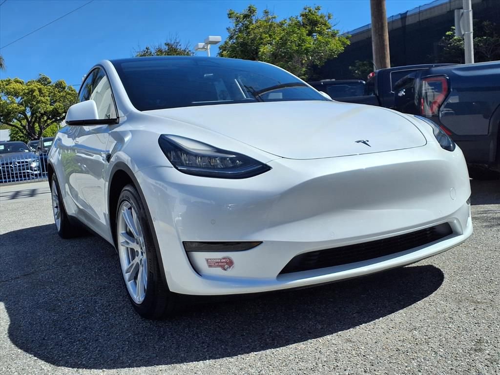 Used 2021 Tesla Model Y Long Range AWD/4WD image 4