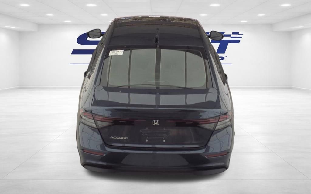Used 2025 Honda Accord SE image 7