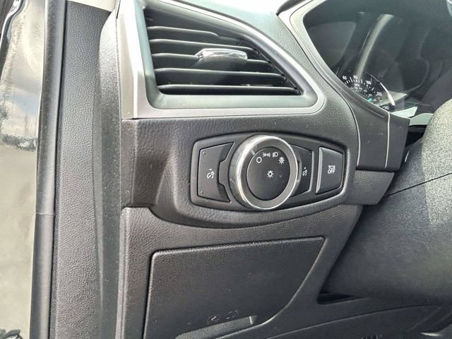 Certified 2024 Ford Edge SE w/ Black Appearance Package AWD/4WD image 19