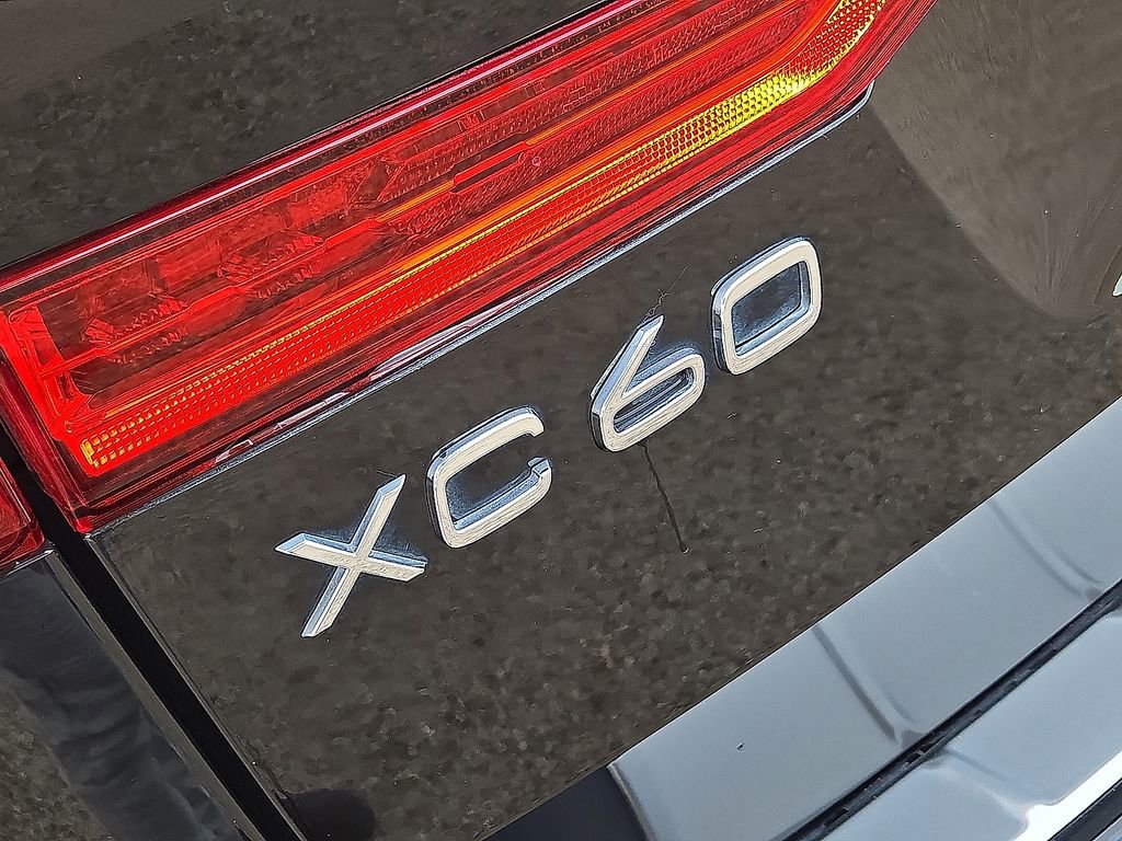 Certified 2023 Volvo XC60 B5 Plus w/ Climate Package image 12
