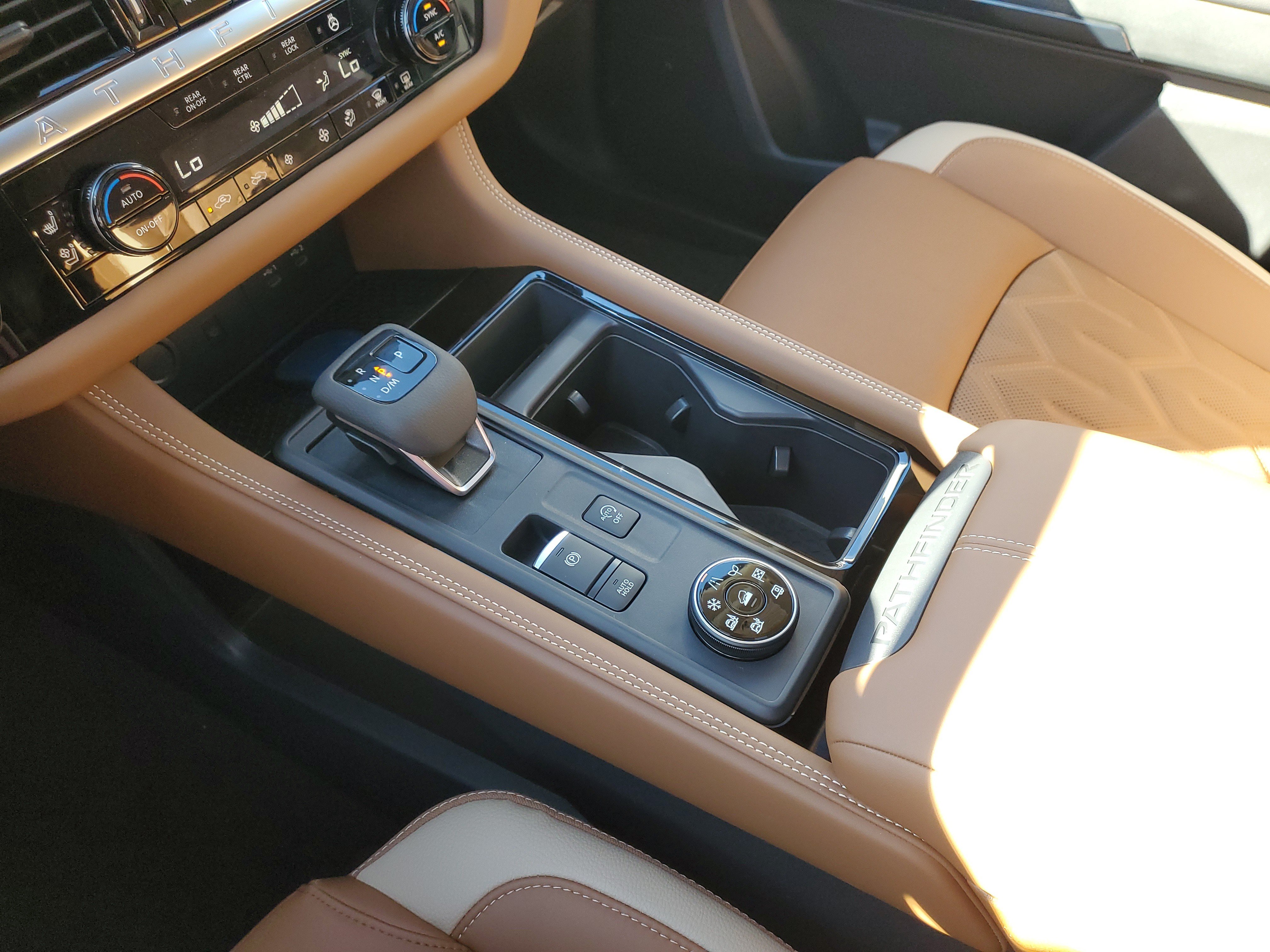 New 2026 Nissan Pathfinder Platinum AWD/4WD image 21