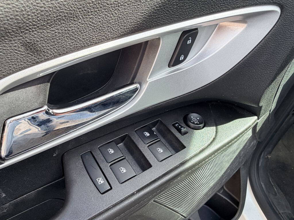 Used 2015 Chevrolet Equinox LS FWD image 8