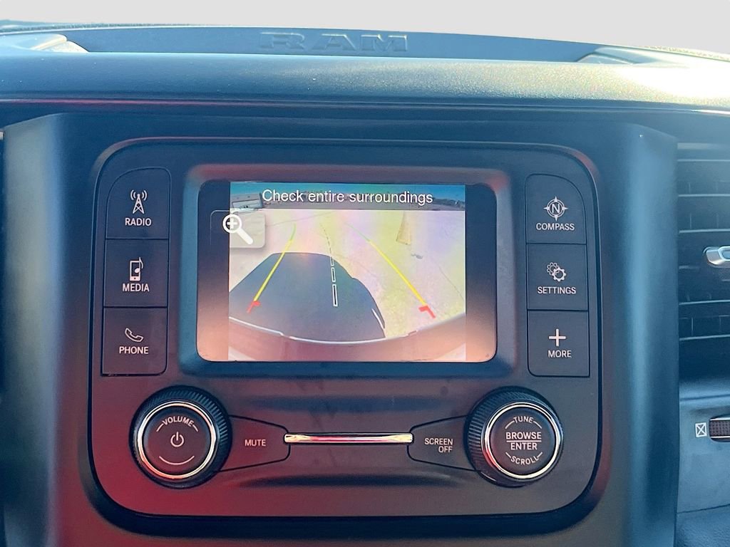 Used 2024 RAM 2500 Tradesman w/ Chrome Appearance Group image 13