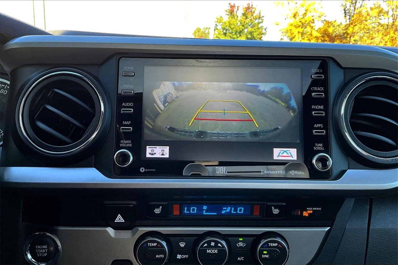 Used 2022 Toyota Tacoma Limited image 13