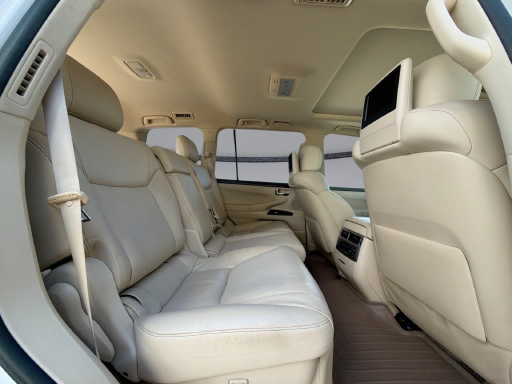 Used 2015 Lexus LX 570 4WD image 17