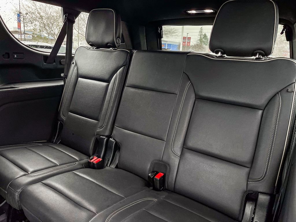 Used 2023 Chevrolet Suburban Premier image 42