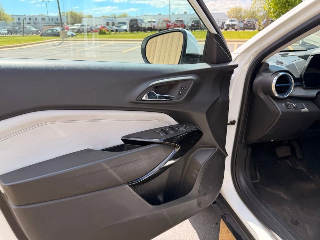 Used 2024 Chevrolet Trax LT w/ Driver Confidence Package FWD image 13