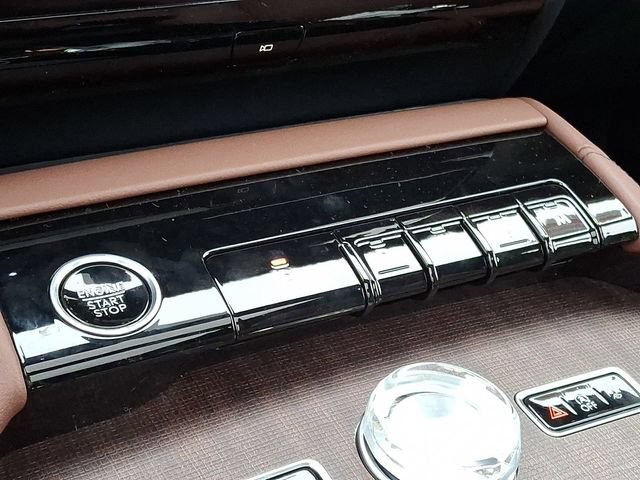 New 2026 Lincoln Navigator Reserve AWD/4WD image 13