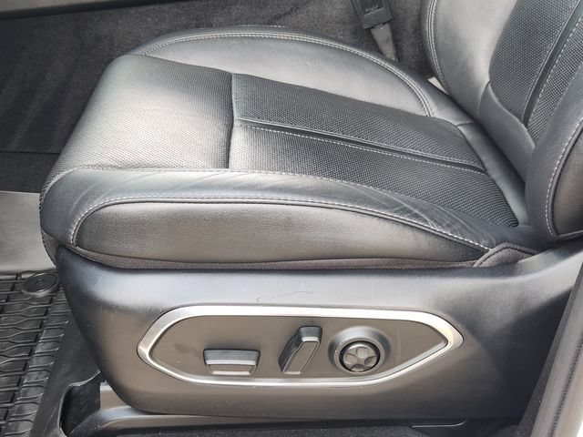 Certified 2024 Jeep Wagoneer Series III AWD/4WD image 22