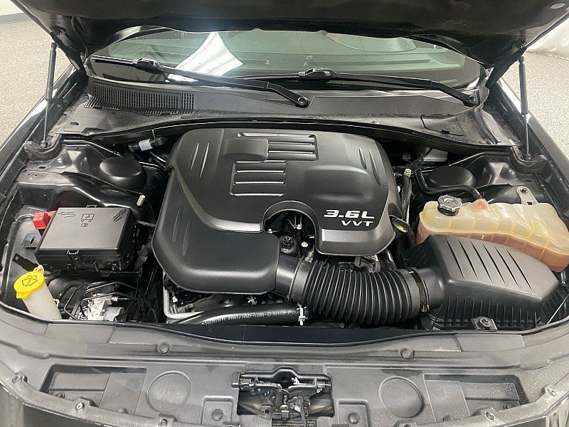 Used 2022 Chrysler 300 S image 16