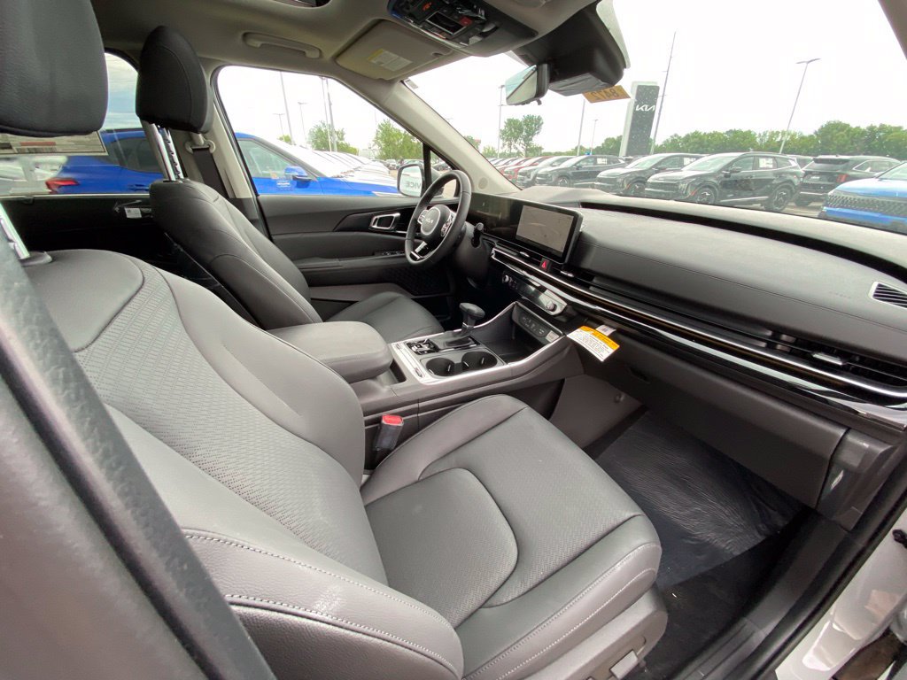 New 2026 Kia Carnival SX Prestige FWD image 30