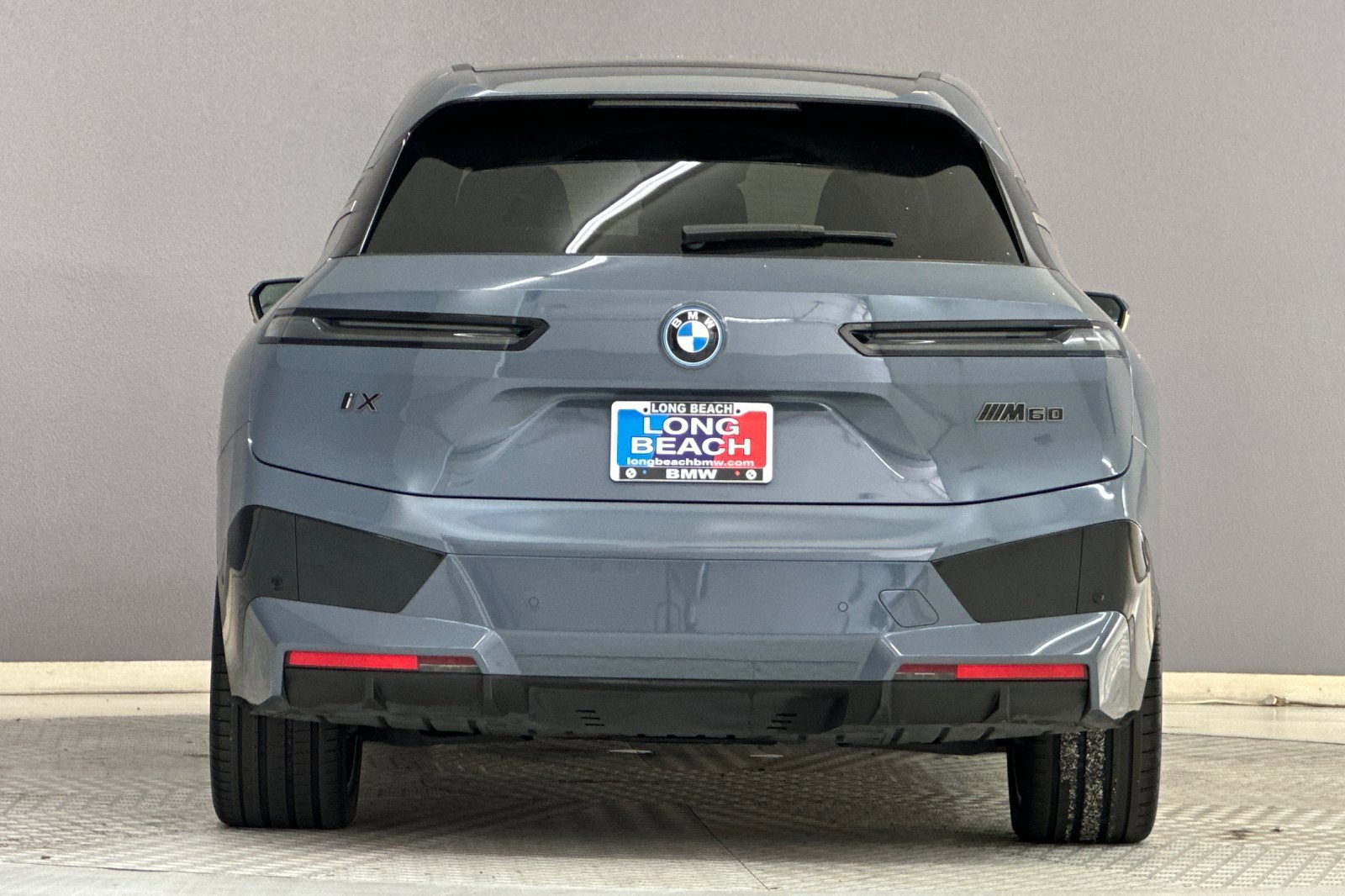 Certified 2023 BMW iX M60 w/ Executive Package AWD/4WD image 9
