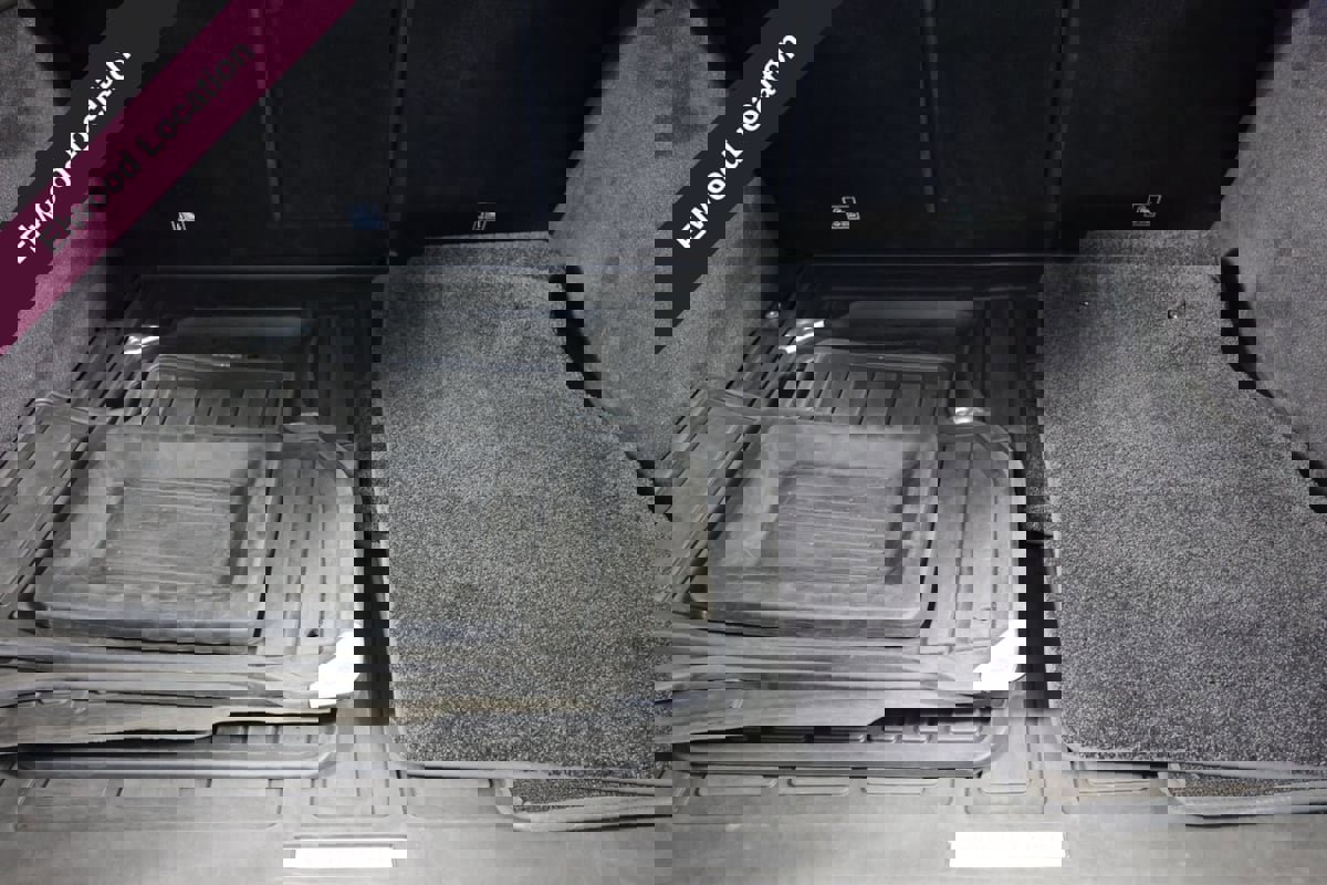 Used 2018 Land Rover Range Rover Sport HSE Dynamic image 18