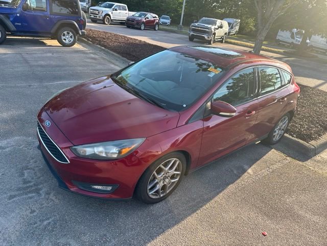 Used 2015 Ford Focus SE w/ Equipment Group 201A FWD image 6