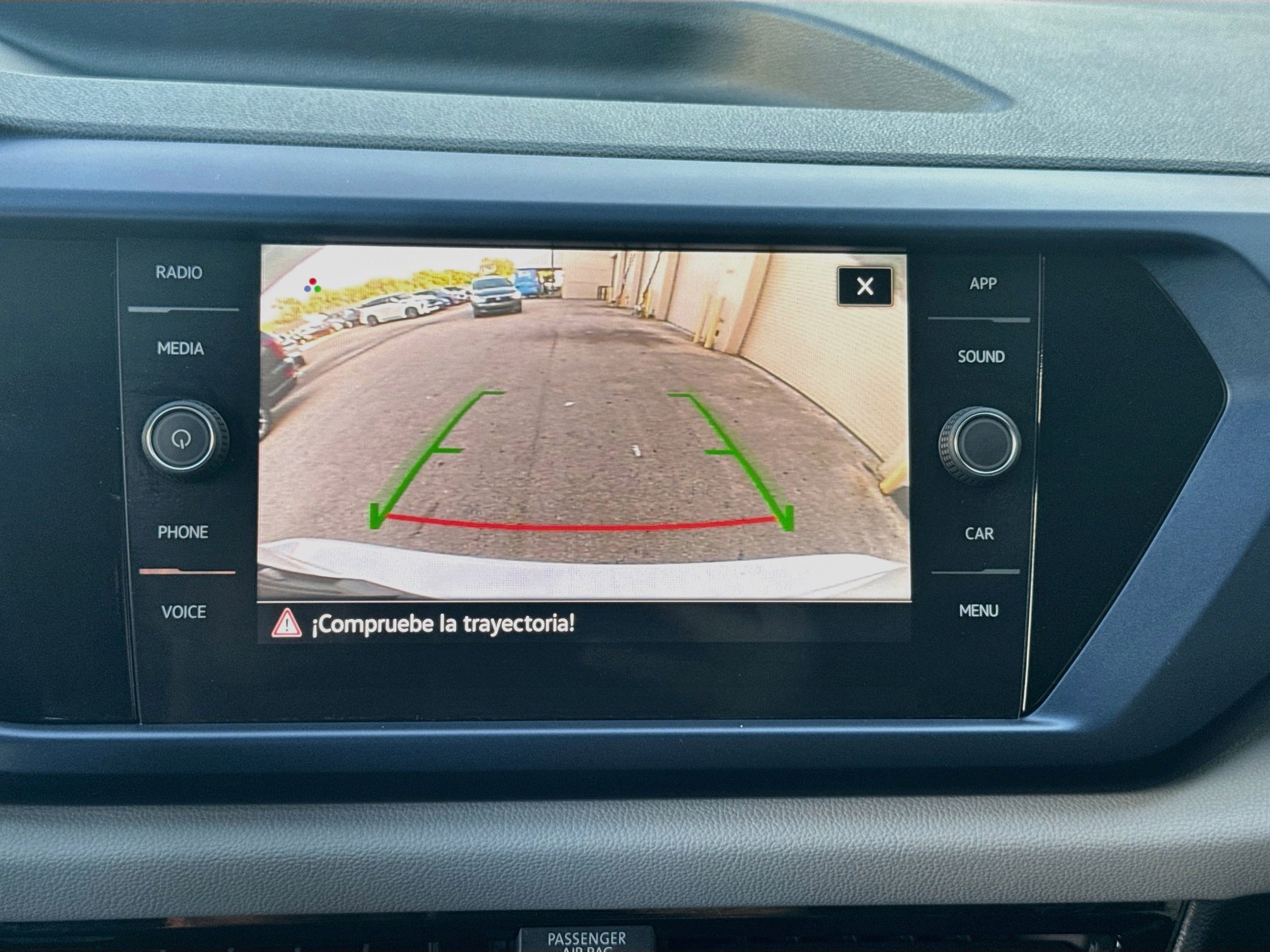 Certified 2022 Volkswagen Taos SE FWD image 13