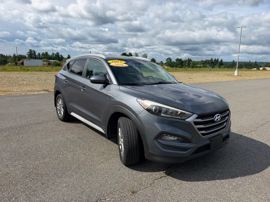 Used 2017 Hyundai Tucson SE w/ SE Popular Package 02 AWD/4WD image 4